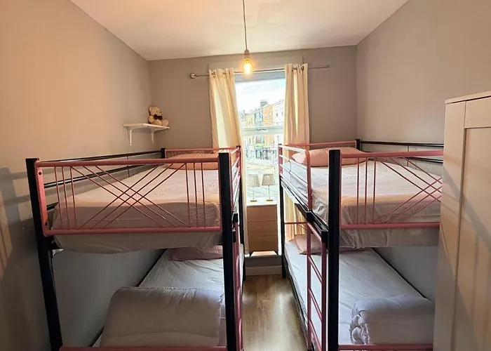 Hostel & Marlborough Street