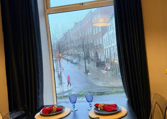 & Marlborough Street Хостел *